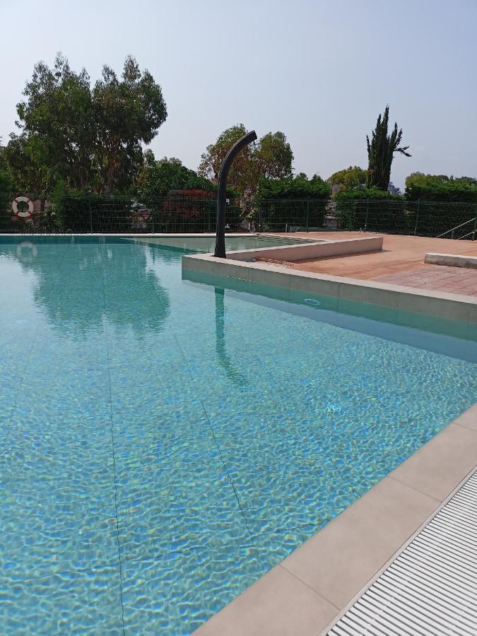 Il Borgo Della Rovere San Bartolomeo Al Mare Exterior photo